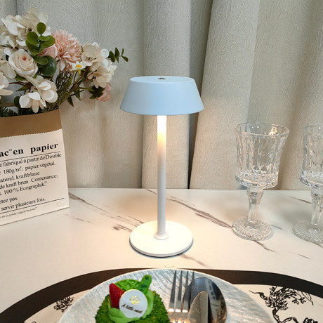 Stolna lampa LED Valerie ML-1861 Bijela